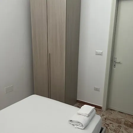 Apartment Dimora Di Enrico - Centro Di
